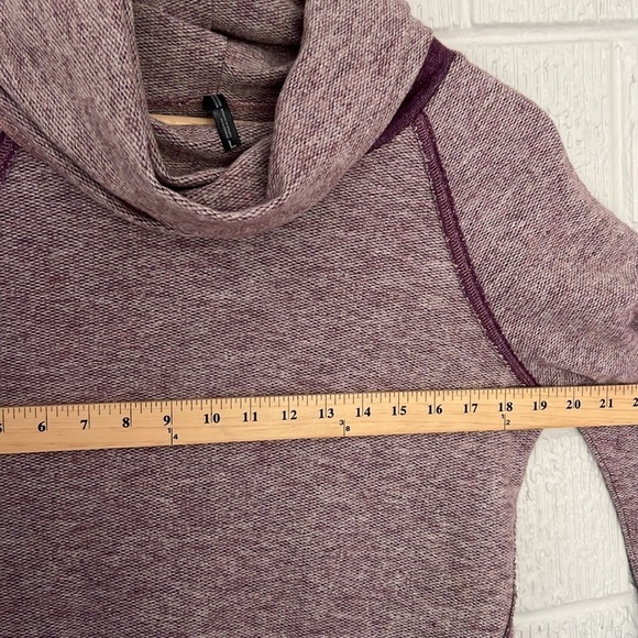 Kuhl Women’s Nova Wool Blend Cowl Neck Sweater Purple Long Sleeve Pullover Large - Picture 12 of 12
